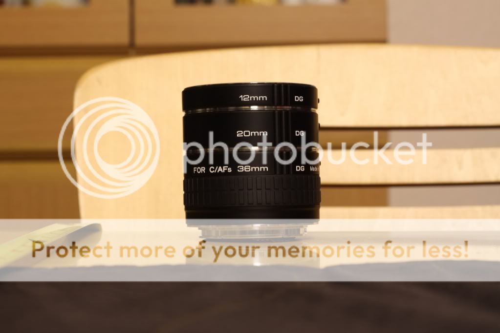 IMAGE: http://i536.photobucket.com/albums/ff321/looneymoogle/Extension%20Tubes/NoTubeIQ.jpg