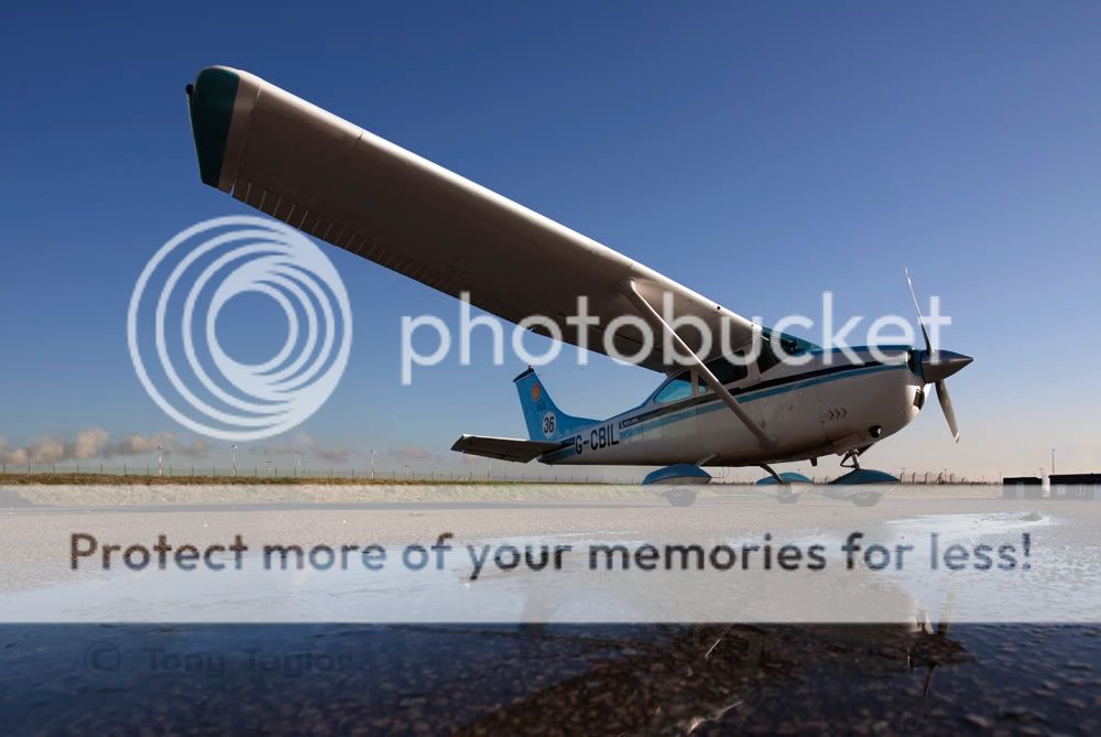 http://i536.photobucket.com/albums/ff321/taylortony/Aviation/G-CBILSmallcopyright.jpg