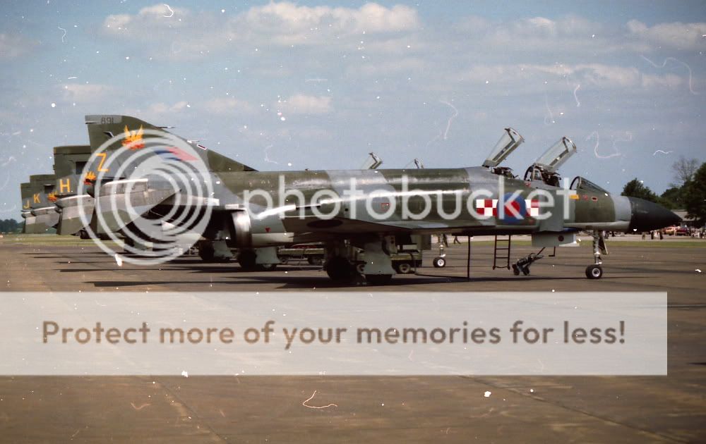 http://i536.photobucket.com/albums/ff321/taylortony/Aviation/RAF/Phanthom.jpg
