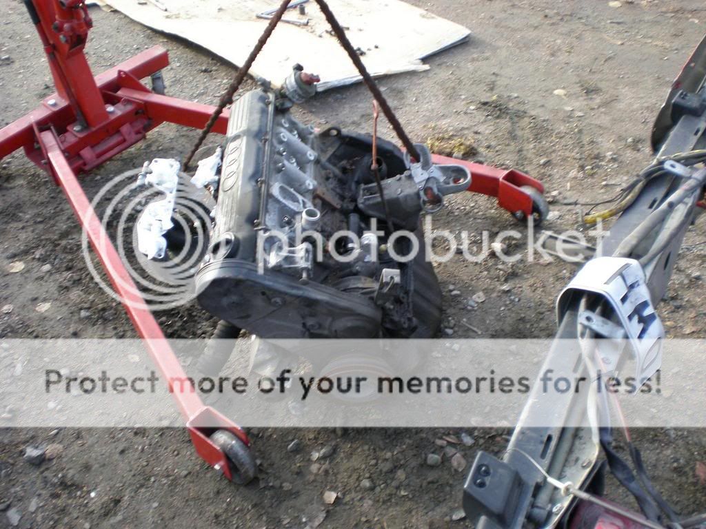 http://i536.photobucket.com/albums/ff329/te_wik/motorbyte/22.jpg